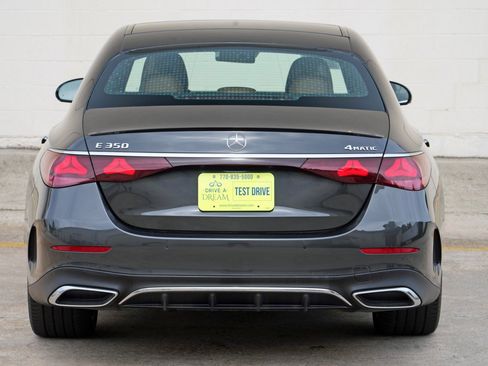 Used 2025 Mercedes-Benz E 350 4MATIC Sedan w/ Multicontour Seating Package image 60