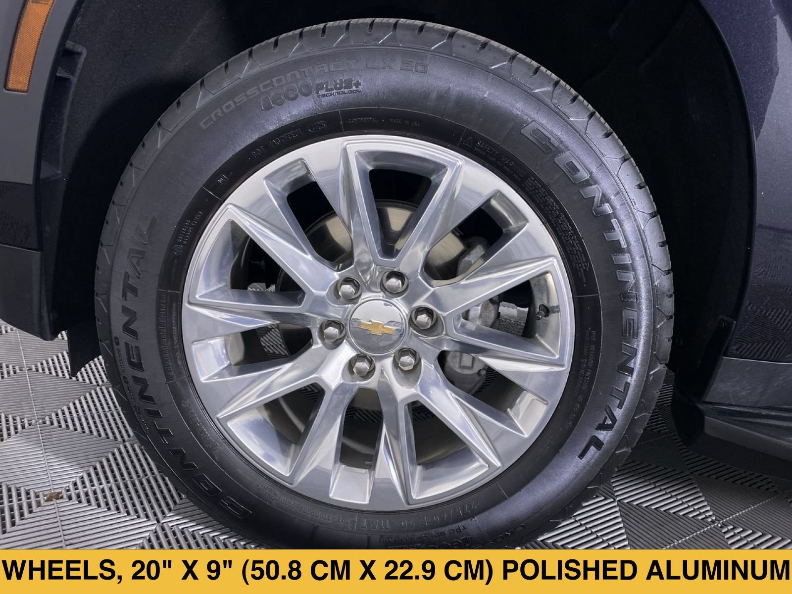 Certified 2026 Chevrolet Suburban Premier w/ Sun And Tow Package AWD/4WD image 17