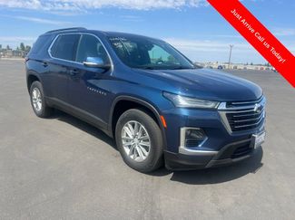 Used 2023 Chevrolet Traverse LT FWD video 1
