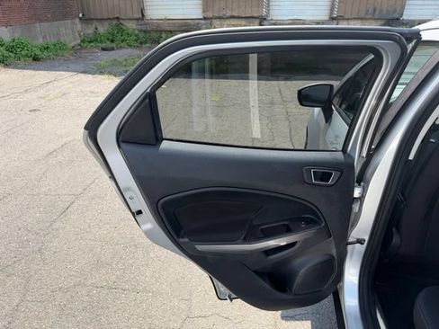 Used 2018 Ford EcoSport SE w/ SE Convenience Package FWD image 16
