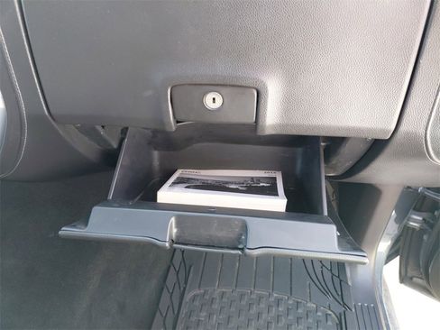 Used 2014 GMC Sierra 1500 SLE w/ SLE Value Package image 16