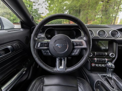 Used 2019 Ford Mustang GT Premium w/ Equipment Group 401A RWD image 6