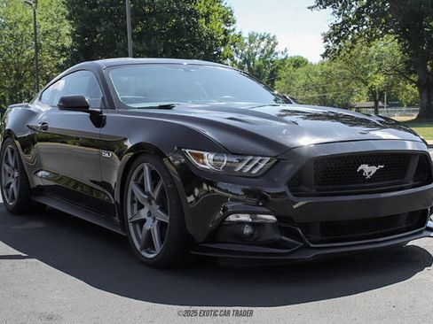 Used 2017 Ford Mustang GT image 12