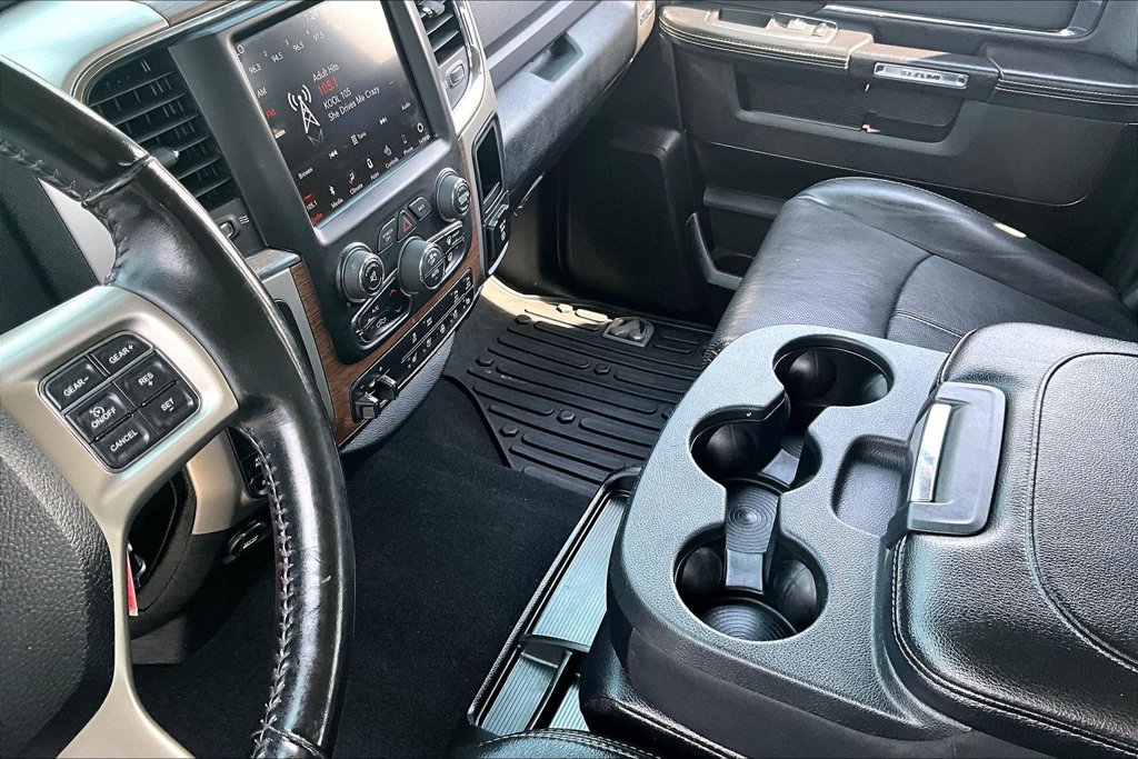 Used 2018 RAM 1500 Laramie AWD/4WD image 14