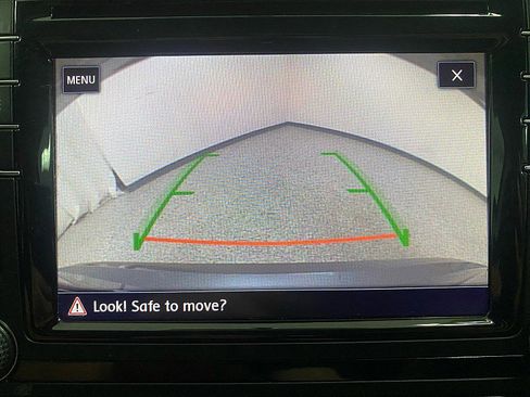 Used 2017 Volkswagen Passat 1.8T R-Line image 23