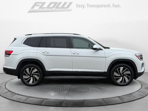 New 2026 Volkswagen Atlas SEL image 8