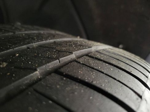 Used 2023 Tesla Model Y Long Range image 11