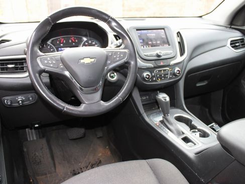 Used 2020 Chevrolet Equinox LT image 4