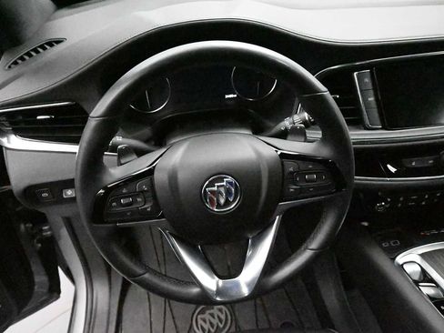 Used 2024 Buick Enclave Avenir AWD/4WD image 12