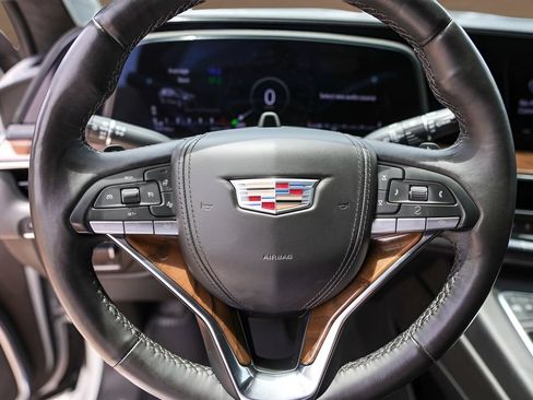 Used 2023 Cadillac Escalade Sport Platinum AWD/4WD image 12