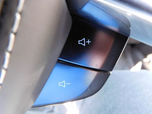 Used 2023 Chevrolet Corvette Stingray Premium Conv w/ Z51 Performance Package image 23