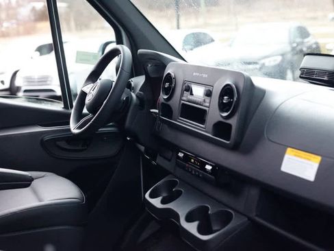New 2025 Mercedes-Benz Sprinter 2500 image 15