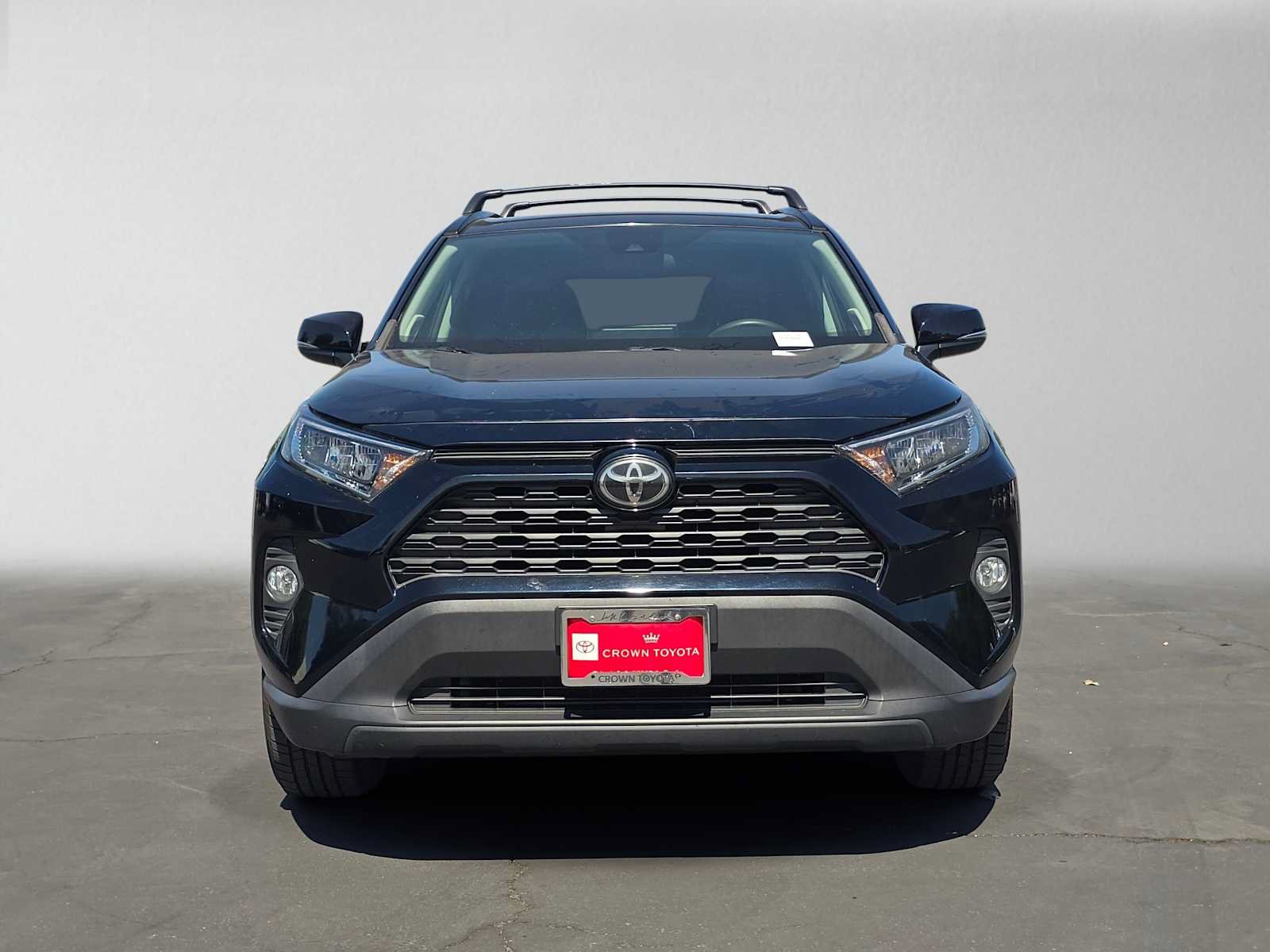 Used 2019 Toyota RAV4 XLE Premium w/ Carpet Mat Package FWD image 8
