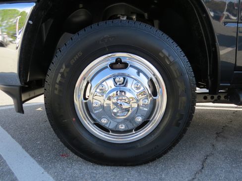 New 2026 RAM 3500 Tradesman image 10