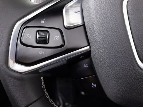 Used 2021 Chevrolet Corvette Stingray w/ Z51 Performance Package image 53