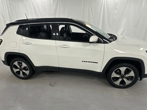Used 2018 Jeep Compass Latitude w/ Popular Equipment Group image 2