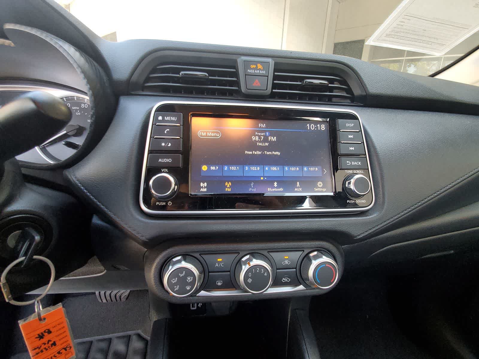 Used 2025 Nissan Versa S FWD image 14
