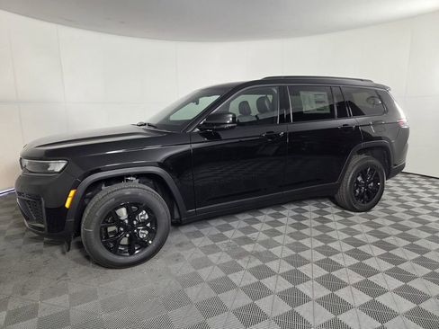 New 2026 Jeep Grand Cherokee L 2WD image 6