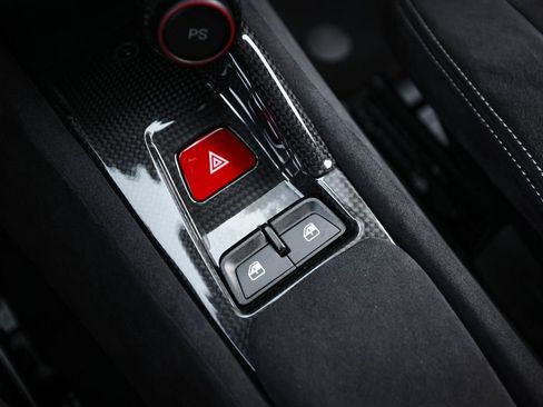 Certified 2020 Ferrari 488 Pista Coupe image 42