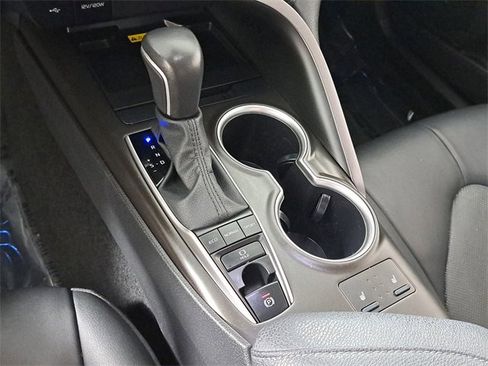 Used 2023 Toyota Camry XLE image 30