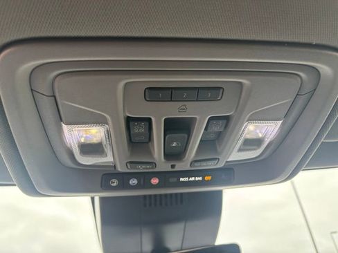 Used 2022 GMC Sierra 1500 Denali w/ Technology Package image 14