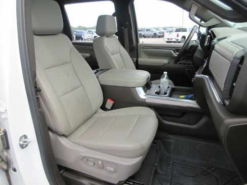 Certified 2024 Chevrolet Silverado 3500 LTZ w/ LTZ Convenience Package AWD/4WD image 26