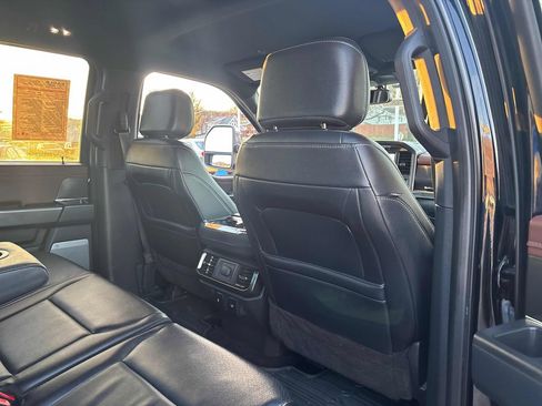 Used 2022 Ford F150 Lariat w/ Max Trailer Tow Package image 37