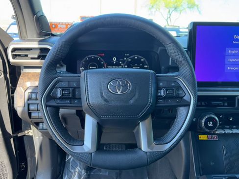 Certified 2025 Toyota Tacoma Limited image 21