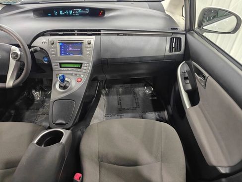 Used 2013 Toyota Prius Two image 23