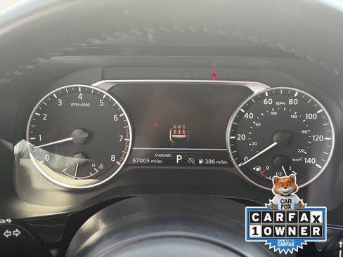 Certified 2024 Nissan Pathfinder SV FWD image 32