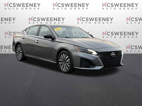 Used 2024 Nissan Altima 2.5 SV image 7