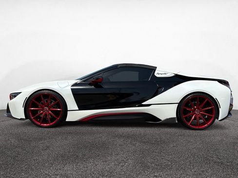 Used 2019 BMW i8 Roadster image 4