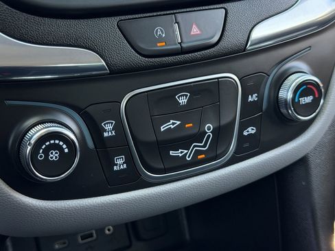 Used 2023 Chevrolet Equinox LS w/ LPO, Floor Liner Package image 24