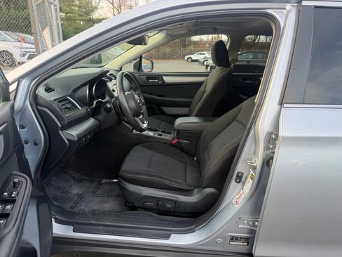 Used 2019 Subaru Outback 2.5i Premium image 27