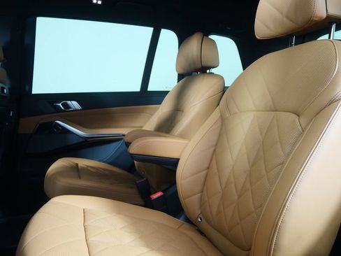 New 2027 BMW X7 xDrive40i w/ Executive Package AWD/4WD image 15