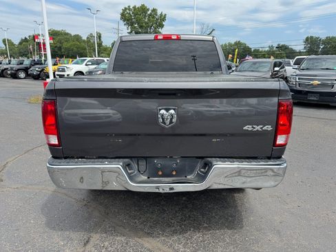 Used 2017 RAM 1500 ST w/ SXT Appearance Group AWD/4WD image 4