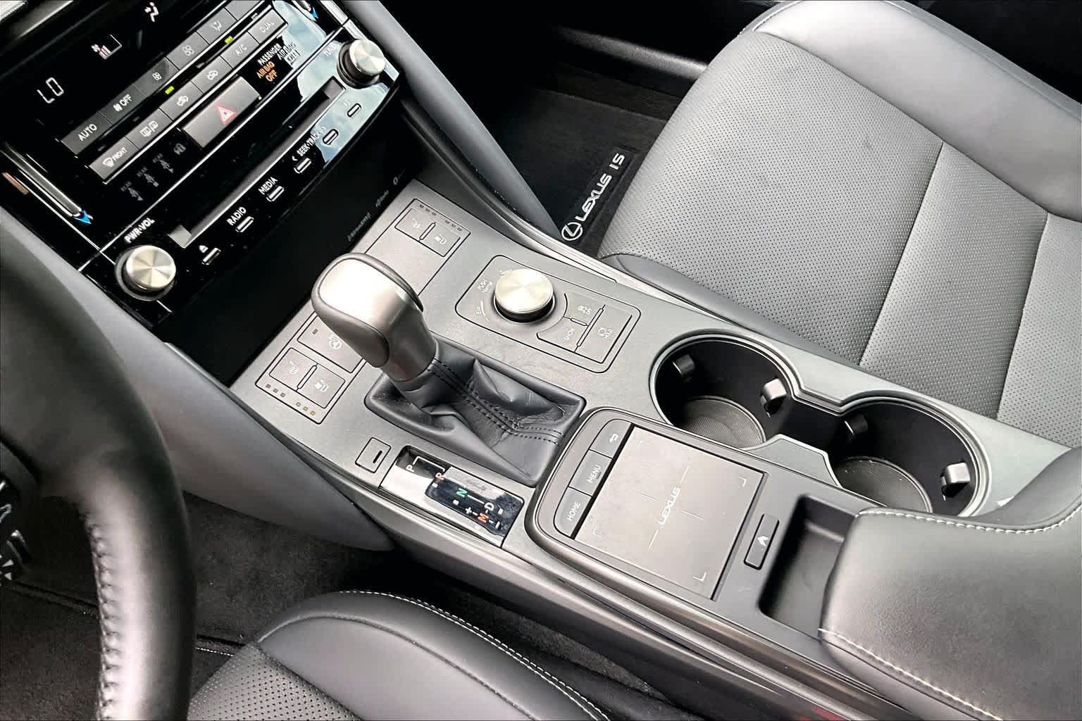 Used 2025 Lexus IS 300 w/ Comfort Package RWD image 17
