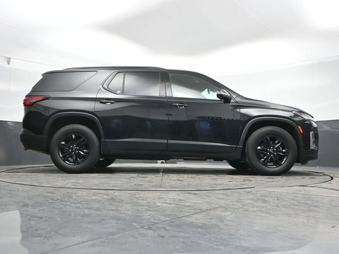 Used 2022 Chevrolet Traverse LT w/ Midnight/Sport Edition image 49