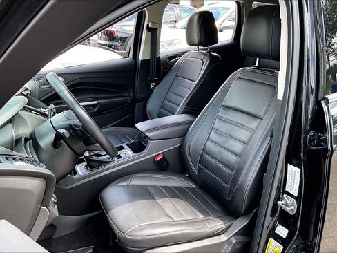Used 2017 Ford Escape Titanium AWD/4WD image 22