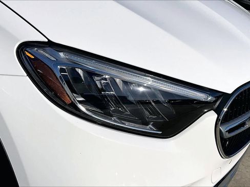 Used 2025 Mercedes-Benz GLC 300 image 27