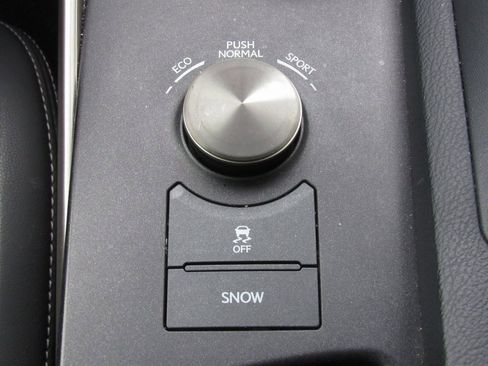 Used 2016 Lexus IS 300 AWD image 31