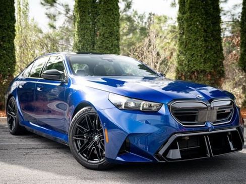 Used 2025 BMW M5 w/ Executive Package AWD/4WD image 5