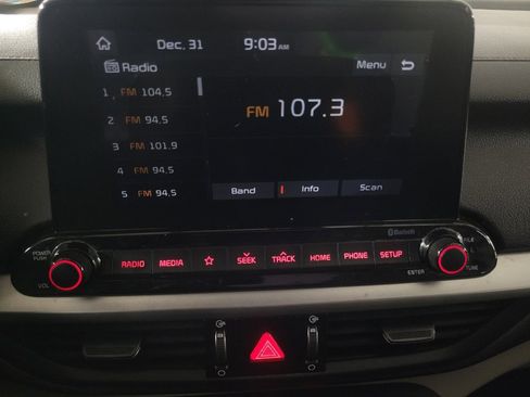 Used 2020 Kia Forte LXS image 25