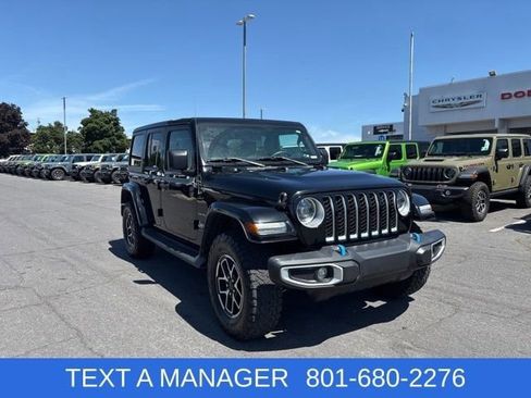 Used 2023 Jeep Wrangler Unlimited Sahara w/ Cold Weather Group AWD/4WD image 2