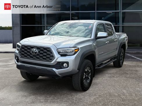 Used 2023 Toyota Tacoma TRD Off-Road AWD/4WD image 7