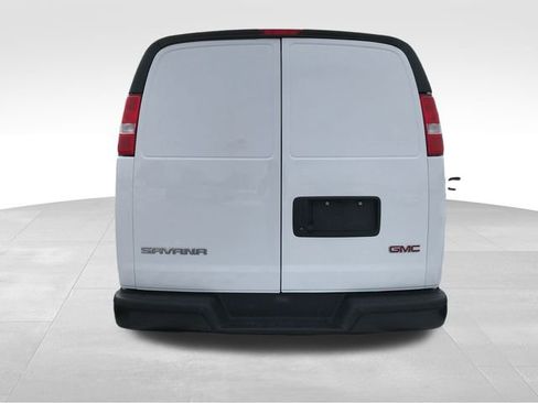 Used 2024 GMC Savana 2500 Extended w/ Driver Convenience Package image 11