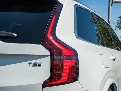 New 2026 Volvo XC90 T8 Ultra w/ Protection Package Premier AWD/4WD image 7