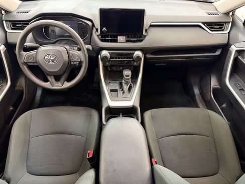 Used 2025 Toyota RAV4 LE FWD image 17