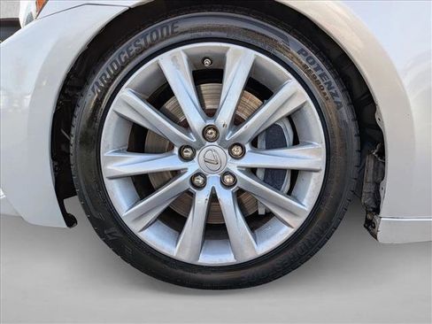 Used 2016 Lexus IS 200t image 15