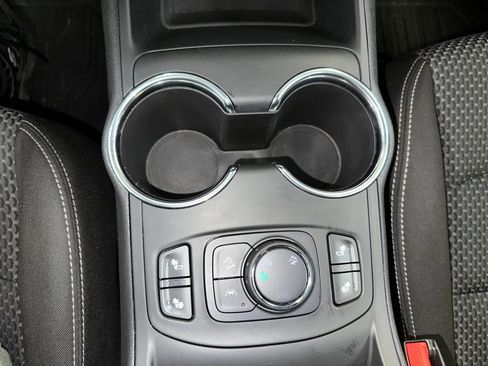 Certified 2023 GMC Terrain SLE w/ Driver Convenience Package image 15